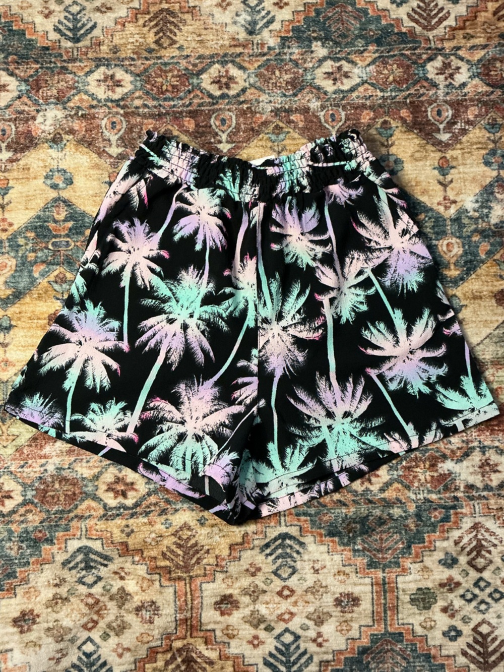 Summer H&M Women’s 8 Size Lightweight Shorts